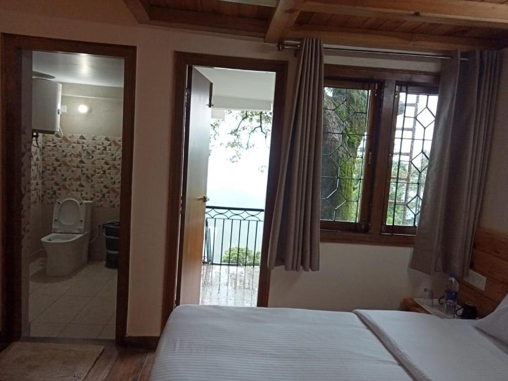 Отель The Kumaon Retreat Найнитал Номер фото